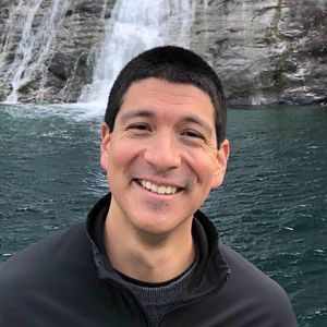 Meet your Posher, Nicholas